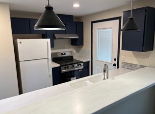 8320 SE Yamhill St #8320, Portland, OR 97216