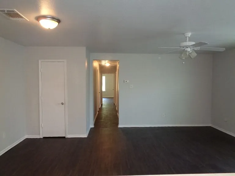 13649-13651 Biggs St — Photo 17