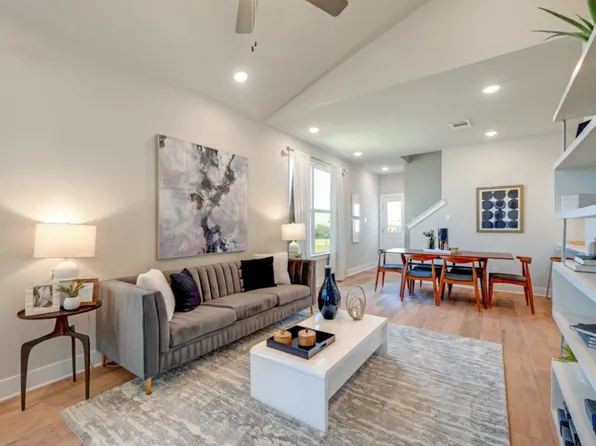 111 Pinnacle Ln #A, Kyle, TX 78640