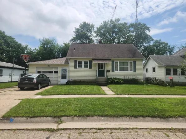 504 East Edgewater Street, Portage, WI 53901