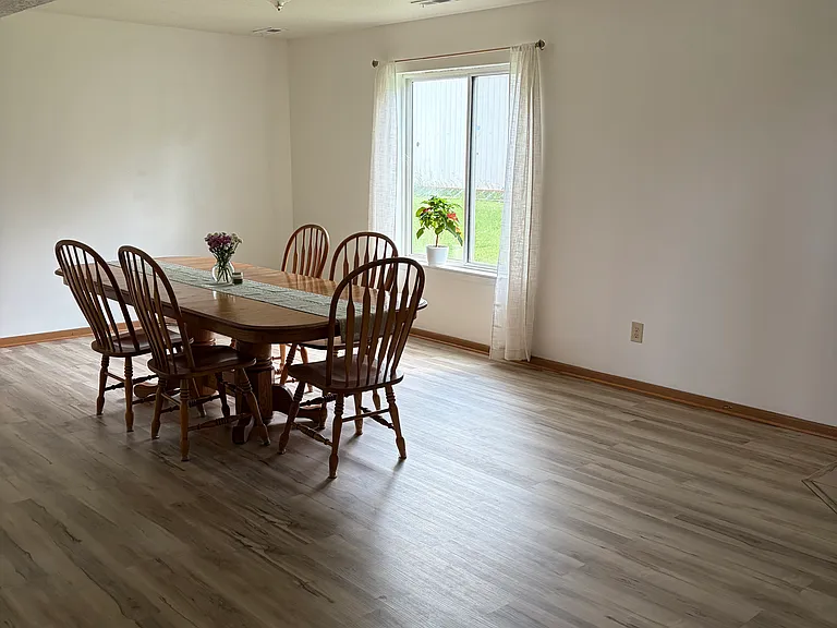 597 Giddings St #3 — Photo 11