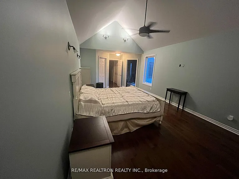 6 Joanna Cres — Photo 22