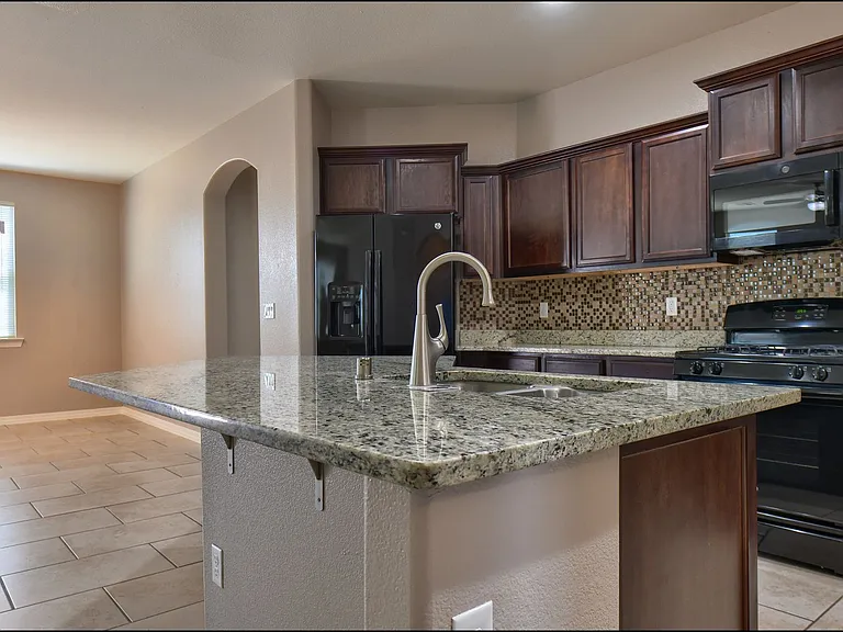 6560 Westfield Dr — Photo 18