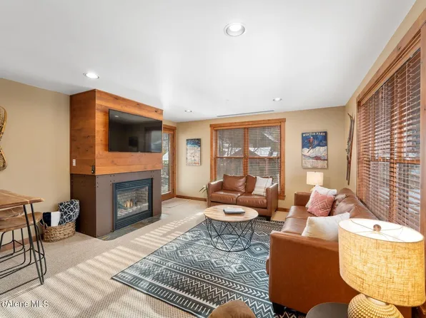 834 McKinley Ave #208, Kellogg, ID 83837