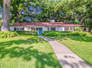 2724 Harlanwood Dr, Fort Worth, TX 76109