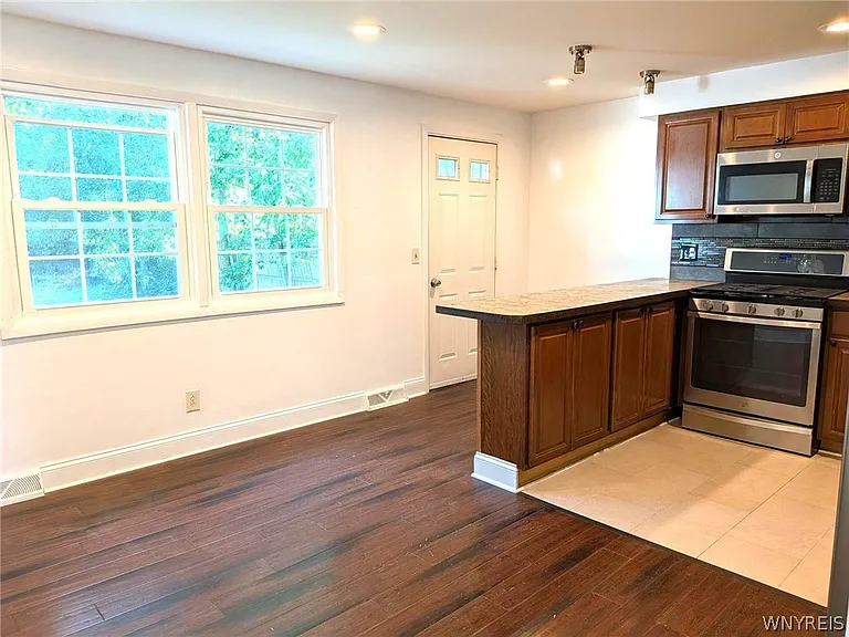 253 Glenhaven Dr — Photo 5