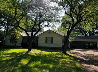922 Highland Cir, Magnolia, AR 71753