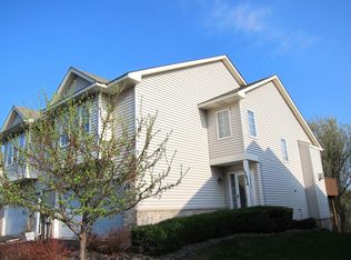 17824 Town Line Rd, Minnetonka, MN 55345