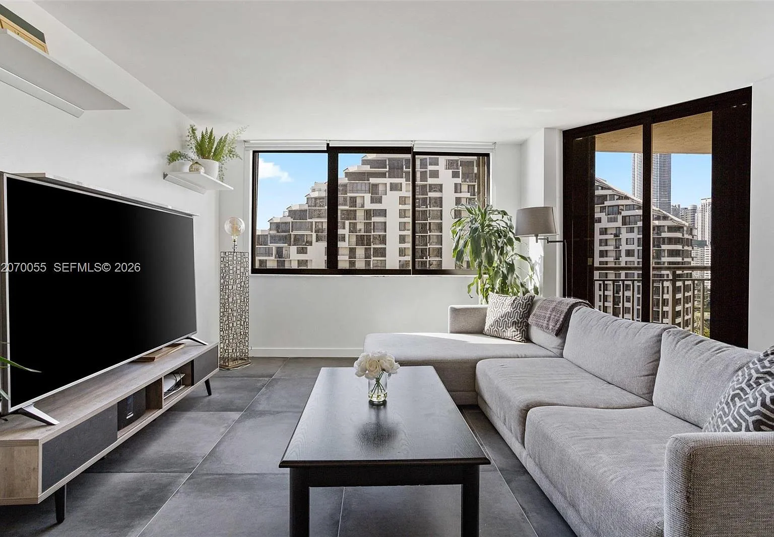 Brickell Key Ii Condo — Photo 3