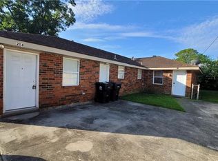204 5th St, Chalmette, LA 70043