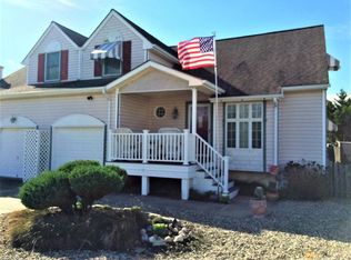 224 E Rochester Ave, Wildwood Crest, NJ 08260