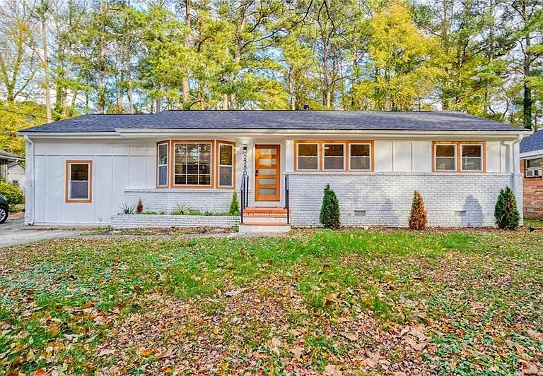 2250 Dodson Dr — Photo 1