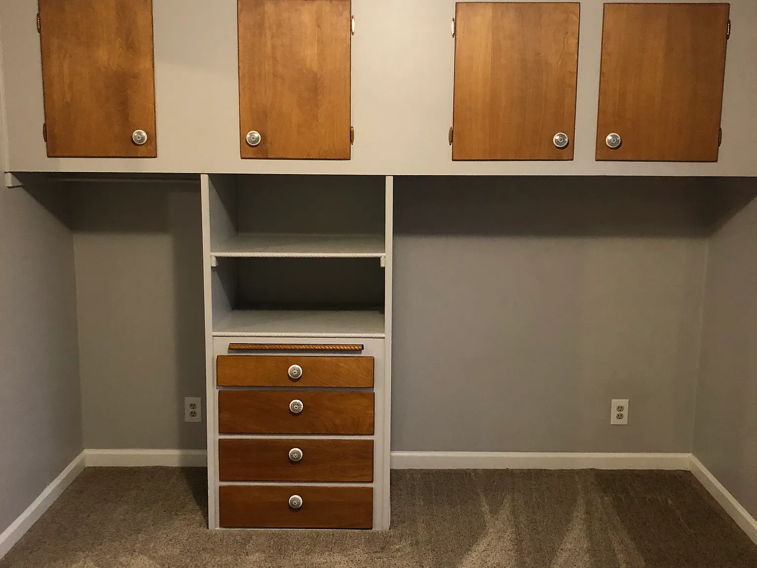 3 bed, 1000 sqft, $2,750 — Photo 2