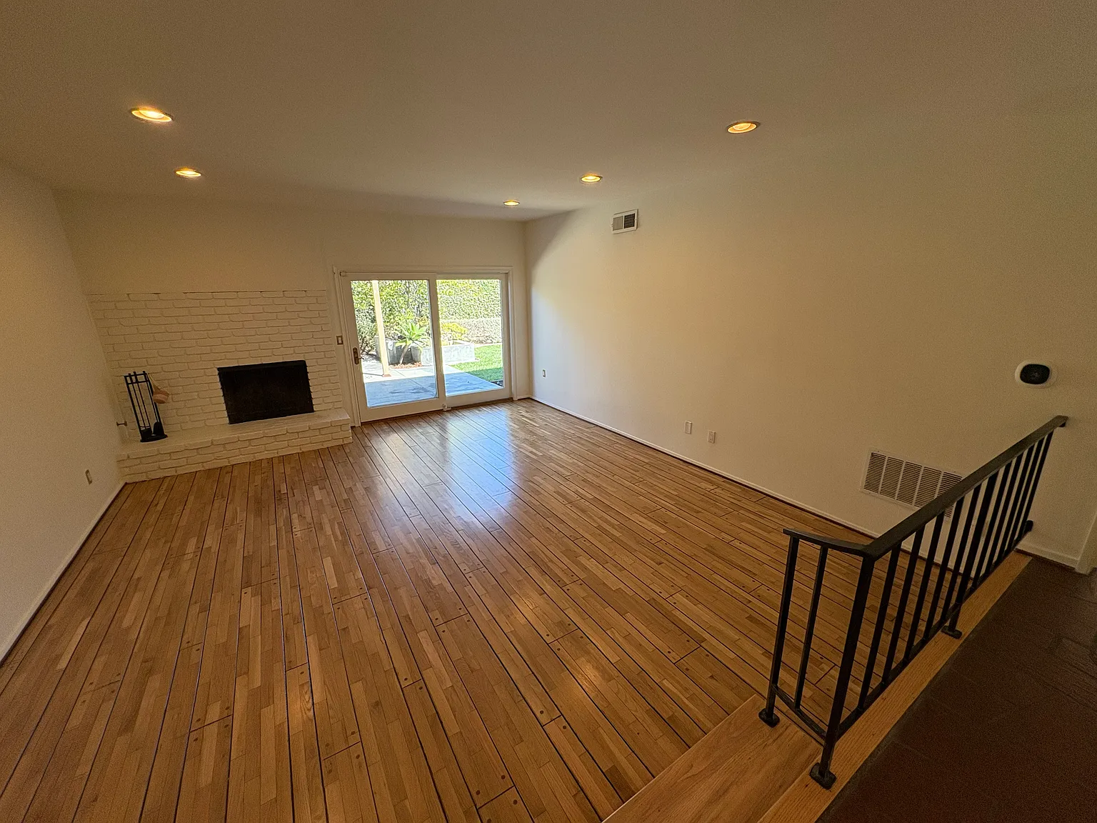 4 bed, 1688 sqft, $5,000 — Photo 4