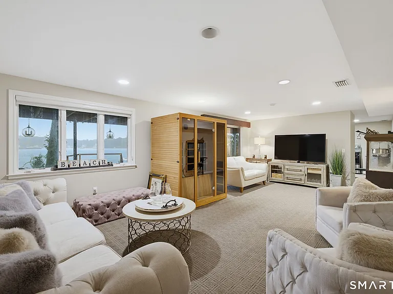 30 Riverside Ave — Photo 33