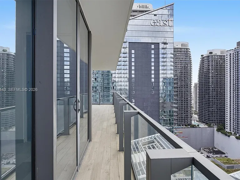 68 SE 6th St #2702 — Photo 29