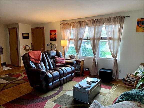 4th image of 4063 Argyle Ave