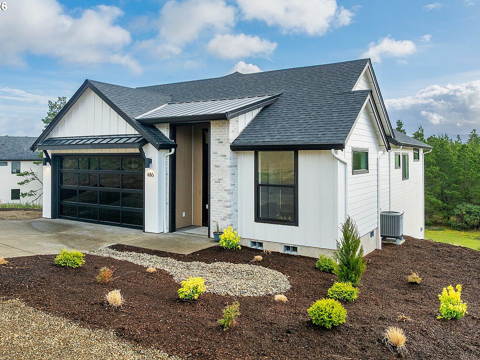 1st image of 486 Meadows Dr