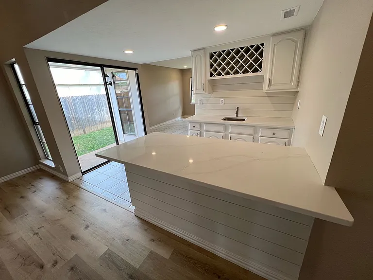 6700 Forestview Dr — Photo 9