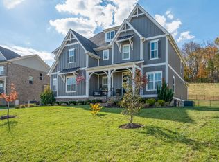 7021 Vineyard Valley Dr, College Grove, TN 37046