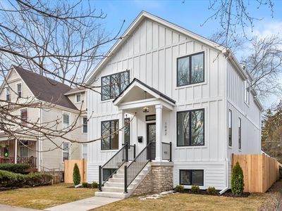 1042 Dewey Ave, Evanston, IL, 60202