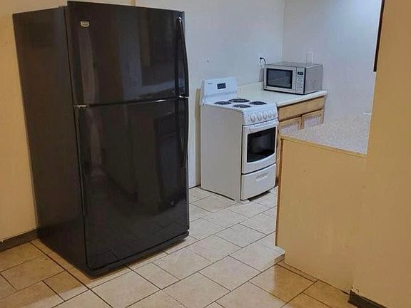 3rd image of 15 Cartwright Ave #2