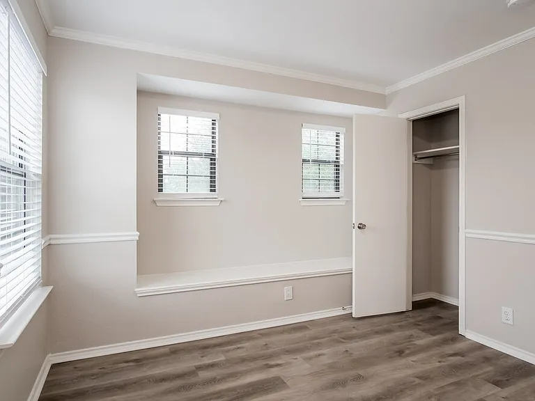 189 Valero Dr — Photo 14