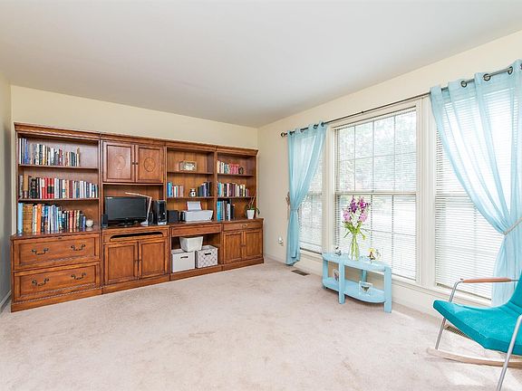 4th image of 3765 Kenesaw Dr