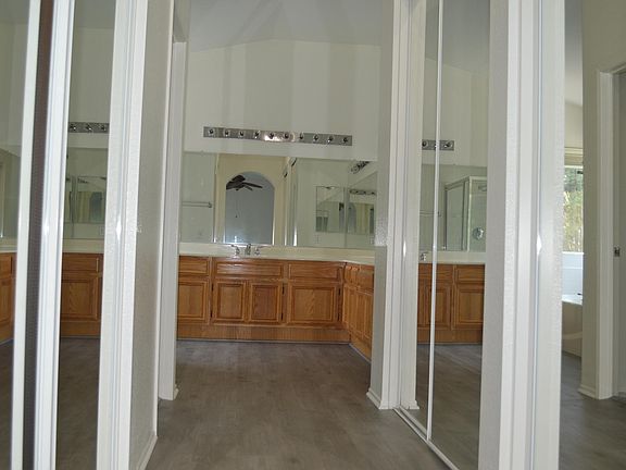 5th image of 3211 Rocky Ln