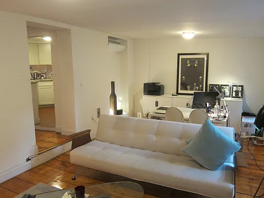 Rented by Keller Williams NYC | media 22