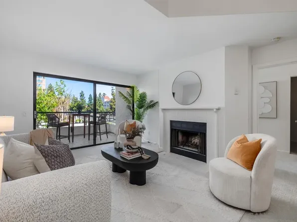 3525 Lebon Dr Unit 302, San Diego, CA 92122