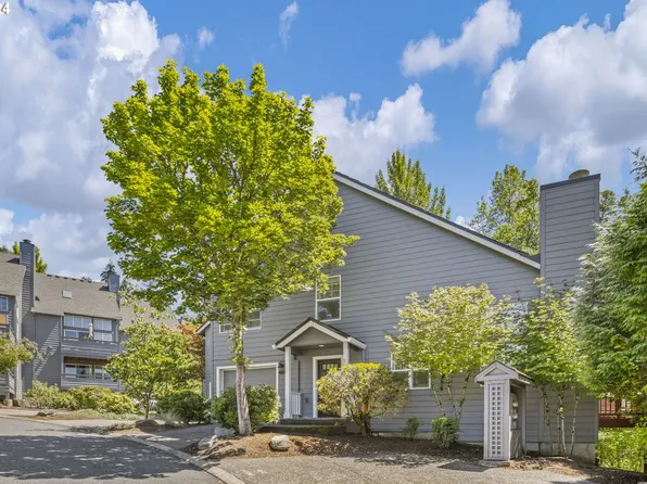 9536 NW Miller Hill Dr, Portland, OR 97229