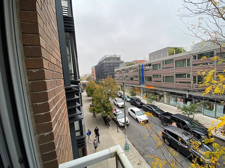 155 N 4th St #3C — Photo 10