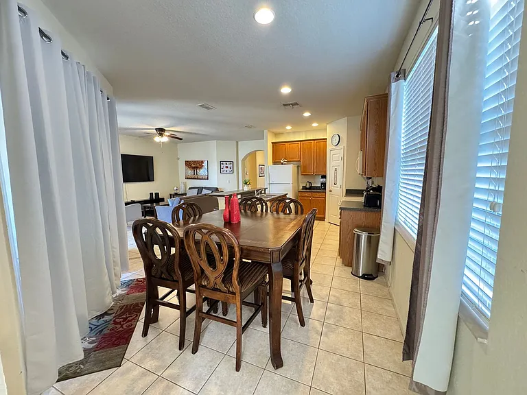 4986 Thames St W — Photo 11