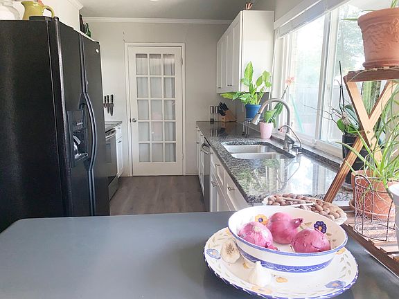 5th image of 2409 Norway Dr