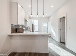 853 W Addison St #69B903BAD, Chicago, IL 60613