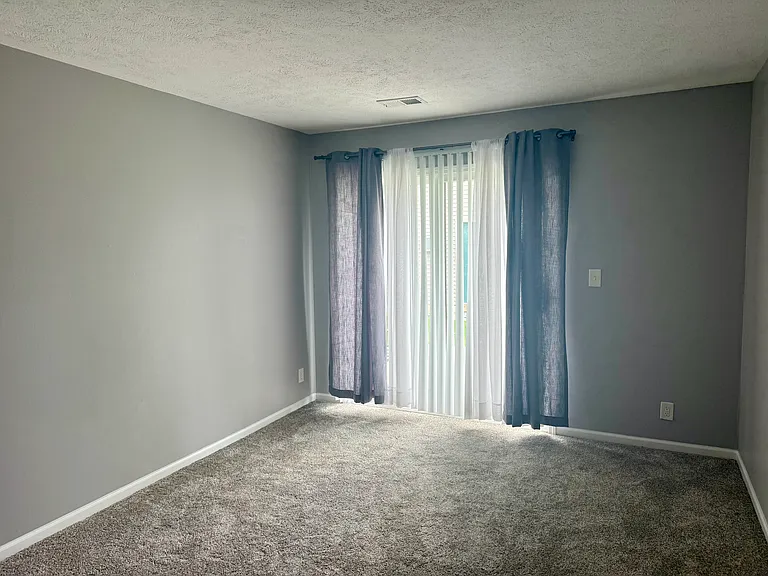 8333 Autumnwood Dr #D — Photo 8