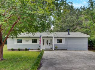 1107 Hawthorne Rd, Hanahan, SC 29410