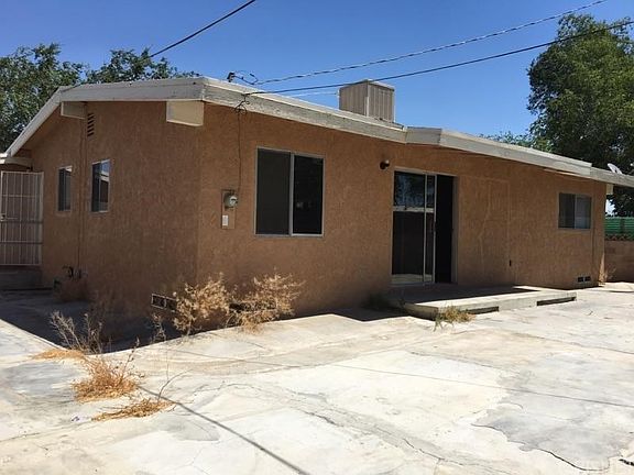 3rd image of 724 W Avenue H11