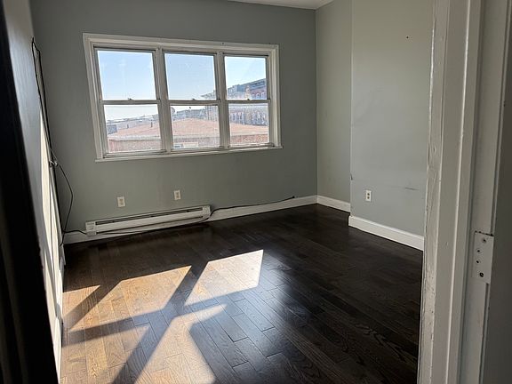 2nd image of 146 36th St APT 3