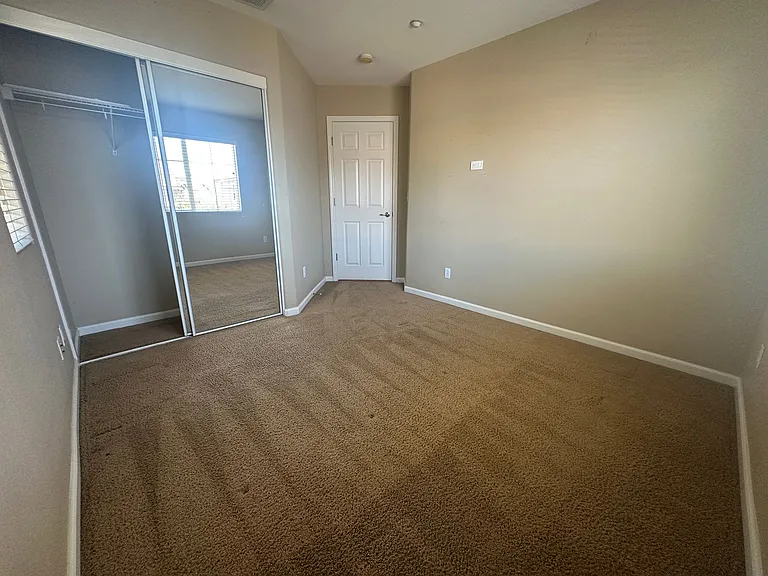 1377 Reagan Way — Photo 17