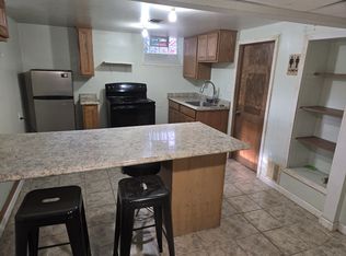 24885 Flower Ave, Eastpointe, MI 48021