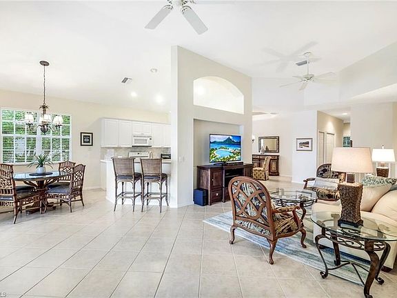 5th image of 10392 Autumn Breeze DR #202