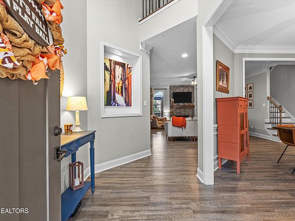 4th image of 1118 Front Royal Ln