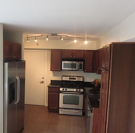 4th image of 7612 N Crawford Ave #201B