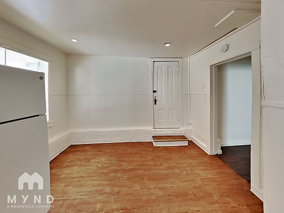 5th image of 325 15th St APT B