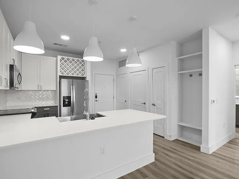 Lenox Katy Crossing — Photo 15