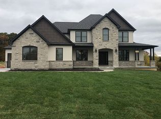 1007 Carriage House Dr, Festus, MO 63028