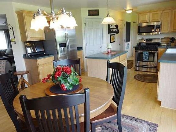 3rd image of 635 Cherrywood Dr
