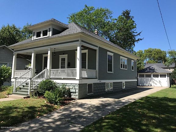 2nd image of 933 Pennoyer Ave